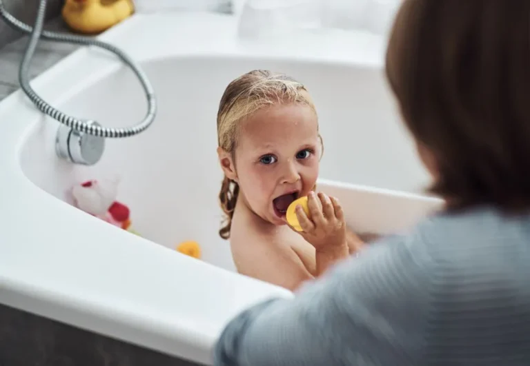 is it illegal to eat oranges in the bathtub